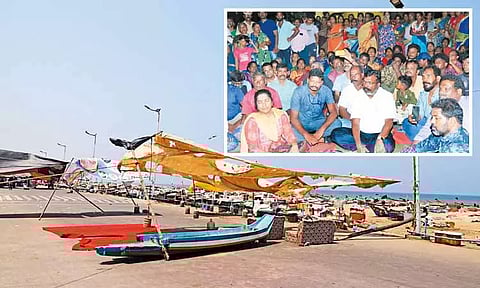 மெரினா லூப் சாலையில் போக்குவரத்து துண்டிப்பு: 6-வது நாளாக மீனவர்கள் போராட்டம் - சீமான் நேரில் ஆதரவு தெரிவித்தார்