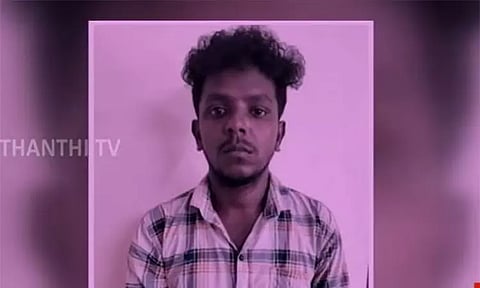 "ஒழுங்கா திருட கூட தெரியலயே"..ஏடிஎம்-க்குள் தேம்பி தேம்பி அழுத திருடன் - திகைத்த போலீசார்...!