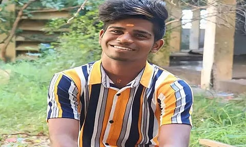 காதல் விவகாரம்: சமரசம் செய்ய சென்ற ஐடிஐ மாணவர் அடித்துக் கொலை...!