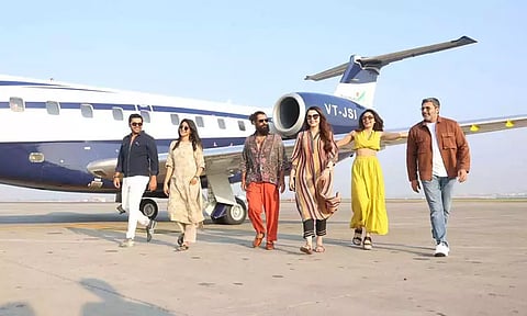 கோவையை தொடர்ந்து டெல்லிக்கு படையெடுத்த பொன்னியின் செல்வன் படக்குழு