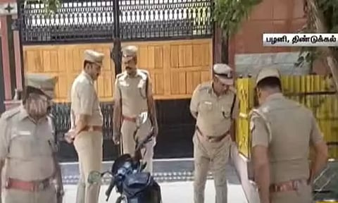 பழனியில் அரசு மருத்துவரை கட்டிப்போட்டு 100 சவரன் நகைகள் கொள்ளை - ஒருவர் கைது