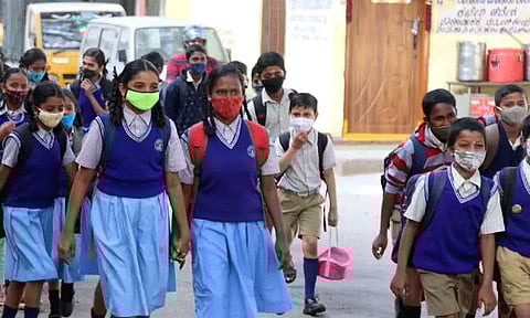 புதுவையில் 1ம் வகுப்பு முதல் 8ம் வகுப்பு மாணவர்கள் ஆல் பாஸ்.!