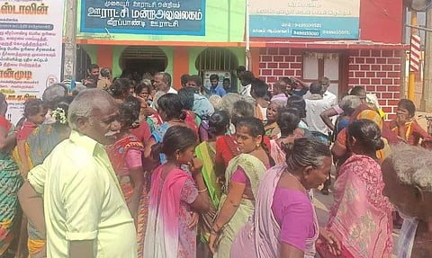 ஊராட்சி மன்ற அலுவலகத்தை தொழிலாளர்கள் முற்றுகை