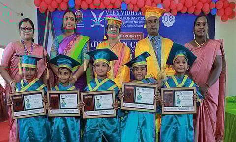 மழலையர் பட்டமளிப்பு விழா