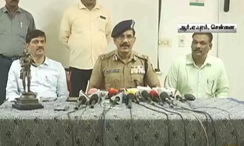 சென்னையில் வீட்டில் பதுக்கி வைக்கப்பட்ட 55 பழங்கால கற்சிலைகள் மீட்பு - டி.ஜி.பி. சைலேந்திரபாபு பேட்டி