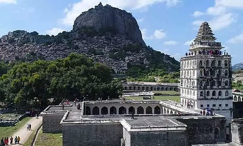 விழுப்புரம் செஞ்சிக் கோட்டைக்கு செல்ல 10 நாட்கள் சுற்றுலா பயணிகளுக்கு இலவச அனுமதி