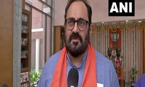 ராகுல்காந்தி, சோம்பேறித்தனமான அரசியல் நடத்துகிறார் - மத்திய மந்திரி ராஜீவ் சந்திரசேகர்