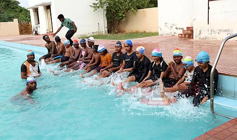 கோடைகால நீச்சல் பயிற்சி முகாம் தொடக்கம்