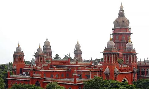 அண்ணாமலை பல்கலைக்கழகத்தை கண்காணிக்க உயர்மட்ட குழு அமைக்க கோரி வழக்கு - தமிழ்நாடு அரசுக்கு ஐகோர்ட்டு நோட்டீஸ்