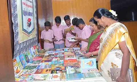 மாணவர்களுக்கான நூலக விழிப்புணர்வு நிகழ்ச்சி