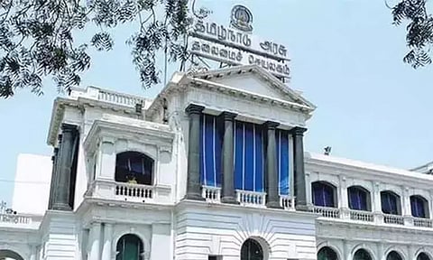 அரசு வாகனங்களை இயக்கும் ஓட்டுநர்களுக்கு மருத்துவப் பரிசோதனை - தமிழக அரசு உத்தரவு