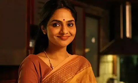 கதாநாயகிகளுக்கு அதிக சம்பளம் வேண்டும் - நடிகை மதுபாலா