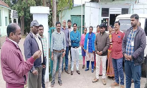 அரசு ஊழியர்கள் ஆர்ப்பாட்டம்