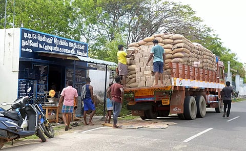 ரேஷன் கடைகளில் கூடுதலாக என்னென்ன பொருட்கள் தேவை?; பொதுமக்கள் கருத்து