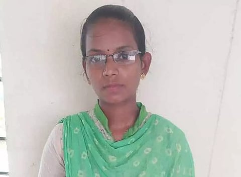 காதலித்து திருமணம் செய்த ஒரு மாதத்தில்கணவரை உயிரோடு எரித்து கொன்ற பெண்ணுக்கு ஆயுள் தண்டனைதிண்டிவனம் கோர்ட்டு தீர்ப்பு