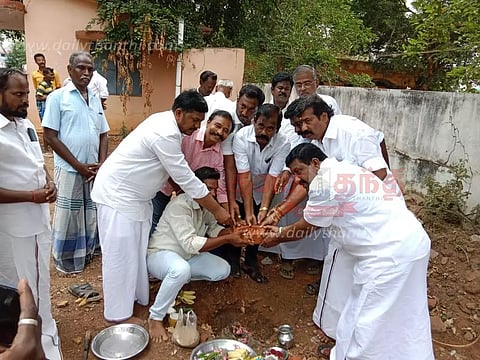 புதிய ரேஷன் கடை கட்டிட பணி