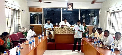 தக்கோலம் பேரூராட்சி கூட்டம்