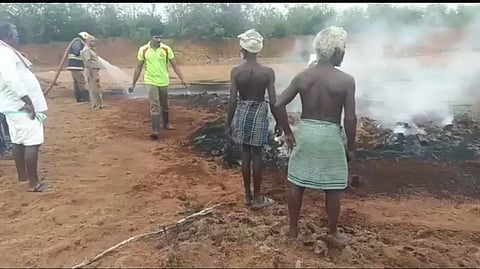 தேங்காய் நார் தொழிற்சாலையில் தீ விபத்து