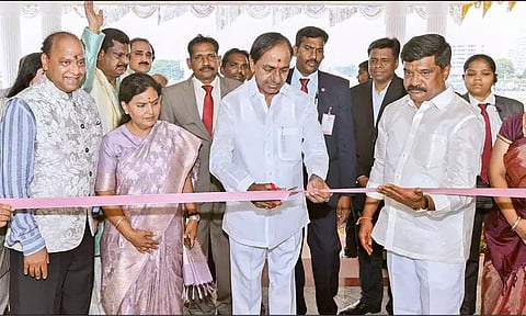 தெலுங்கானா மாநில புதிய சட்டசபை கட்டிடம்: முதல்-மந்திரி சந்திரசேகர் ராவ் திறந்துவைத்தார்