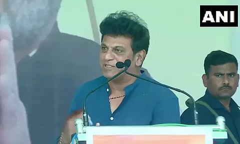 கர்நாடகா: ராகுல் காந்தியின் தீவிர ரசிகர் நான்; காங்கிரஸ் பேரணியில் நடிகர் சிவராஜ்குமார்