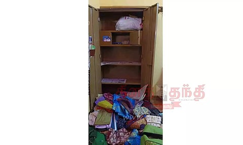 என்ஜினீயர்கள் வீட்டின் பூட்டை உடைத்து 16¼ பவுன் நகை-ரூ.1½ லட்சம் கொள்ளை