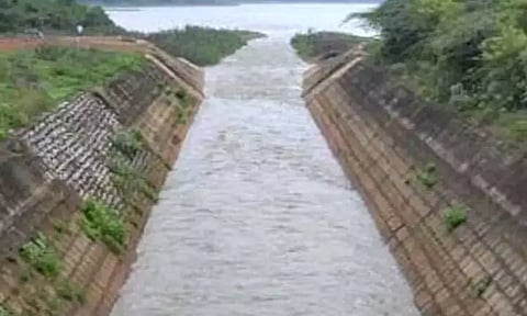 கோடை காலம் என்பதால் சென்னையின் குடிநீர் தேவையை பூர்த்தி செய்ய கிருஷ்ணா நீர் திறப்பு - ஓரிரு நாட்களில் பூண்டி அணைக்கு வந்து சேரும்