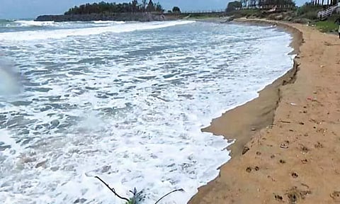 மாமல்லபுரத்தில் கடல் சீற்றம்