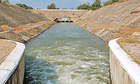 ஆந்திராவில் இருந்து கிருஷ்ணா நீர் பூண்டி ஏரியை வந்தடைந்தது - குடிநீர் பற்றாக்குறை தவிர்க்கப்படும்