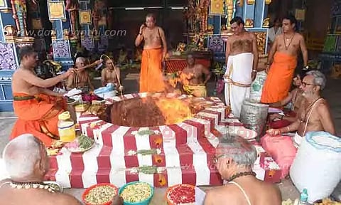 சிறுவாச்சூர் மதுரகாளியம்மன் கோவிலில் சித்திரை பவுர்ணமி விழா