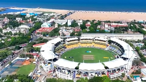 எட்டிபார்க்கும் மேகக் கூட்டங்கள்: மழை பெய்தால் சென்னையின் பிளேஆப் வாய்ப்பு என்னவாகும்?