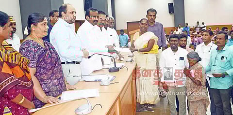 முதல்-அமைச்சர் மு.க.ஸ்டாலின் பதவி ஏற்று 2 ஆண்டுகள் நிறைவு: ஈரோட்டில் 500 பேருக்கு ரூ.60 லட்சம் நலத்திட்ட உதவிகள்- அமைச்சர் சு.முத்துசாமி வழங்கினார்