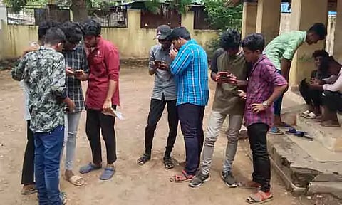 கரூர் மாவட்டத்தில் பிளஸ்-2 பொதுத்தேர்வில் 94.31 சதவீதம் பேர் தேர்ச்சி