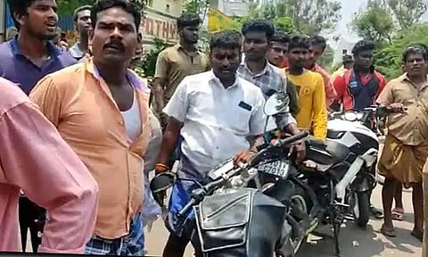 பொதுமக்கள் திடீர் சாலை மறியல்