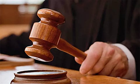 போதையில் விசாரணையின் போது நீதிபதியை தாக்க முயன்ற சிறுவன்...! இதுவும் கேரளாவில் தான்...!