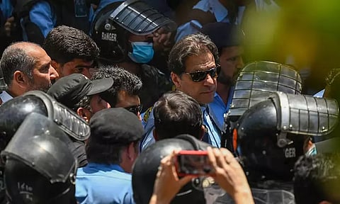 என்னை 10 ஆண்டுகள் சிறையில் அடைக்க பாக். ராணுவம் திட்டம் - இம்ரான்கான்