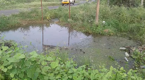 குழாய் உடைந்து வீணாகும் குடிநீர்