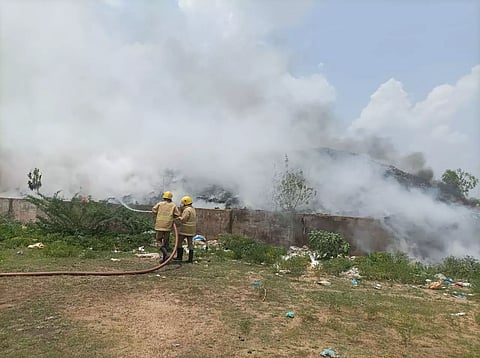 பேரூராட்சி குப்பை கிடங்கில் தீ