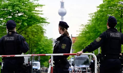 பெர்லின் மாநாட்டில் பங்கேற்ற ரஷிய பெண்களுக்கு உடல்நலம் பாதிப்பு