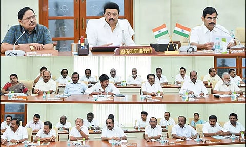 கருணாநிதி நிறைவேற்றிய திட்டங்களை மக்களுக்கு நினைவூட்டுவதாக அமைய வேண்டும்; முதல்-அமைச்சர் உத்தரவு