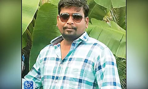 கனகம்மாசத்திரம் அருகே மோட்டார் சைக்கிள் விபத்தில் ரியல் எஸ்டேட் தரகர் பலி