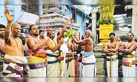 சிங்கப்பெருமாள் கோவில் பாடலாத்ரி நரசிம்ம பெருமாள் கோவில் பிரம்மோற்சவ விழா