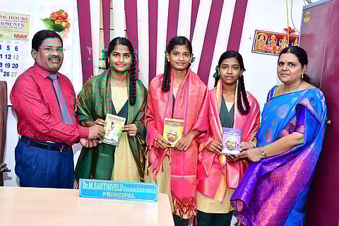 குளத்தூர் முத்துஸ்வாமி வித்யாலயா மெட்ரிக் பள்ளி 100 சதவீதம் தேர்ச்சி