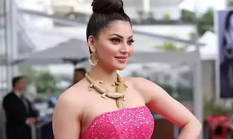 கேன்ஸ் திரைப்பட விழாவில் நடிகை அணிந்த முதலை நெக்லஸ் விலை ரூ.275 கோடி