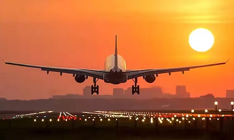 சென்னையில் இருந்து சீரடி செல்லும் விமானம் திடீர் ரத்து - பயணிகள் போராட்டம்