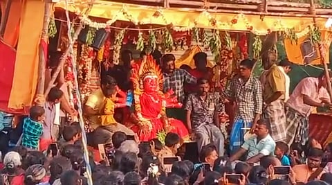 காரைக்குறிச்சி காளியம்மன் கோவிலில் திருநடன திருவிழா