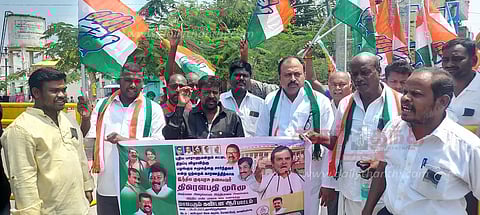 காங்கிரஸ் கட்சியினர் ஆர்ப்பாட்டம்