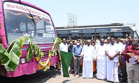 அரசு மருத்துவக்கல்லூரி மருத்துவமனைக்கு செல்ல கூடுதல் பஸ் வசதி