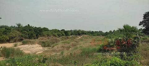 ஆறுகளை தூர்வார வேண்டும்