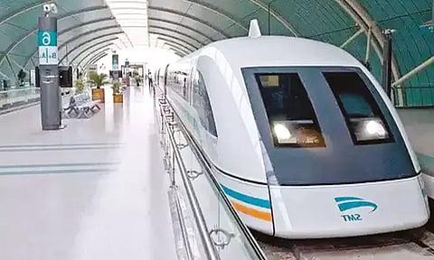 சக்கரங்கள் இல்லாமல் இயங்கும் ரெயில்