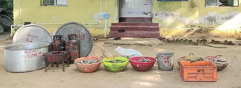 220 கிலோ கடல் அட்டை பறிமுதல்; 4 பேர் கைது